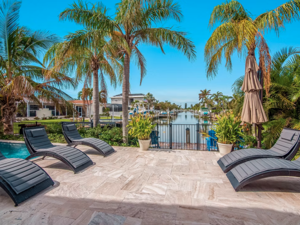 Luxurious 4-Bedroom Waterfront Villa in Holmes Beach